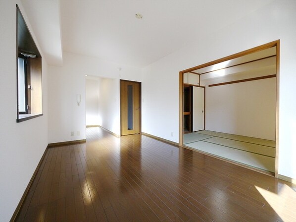 リヴェール滝山の物件内観写真